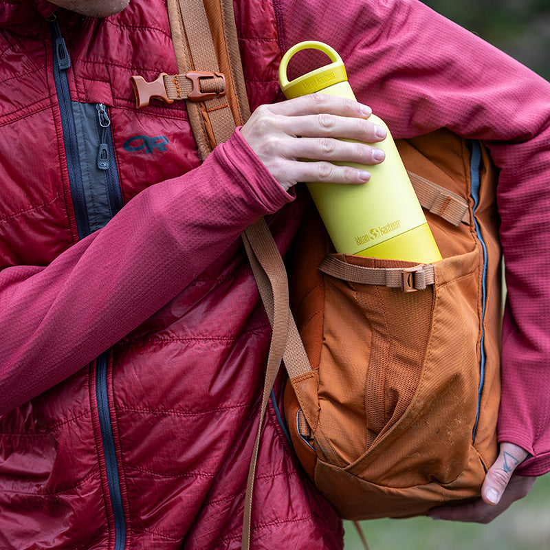 20oz-rise-classic-with-arch-loop-cap-f1 20oz_rise_classic_insulated_bottle_acacia_backpack_square.jpg