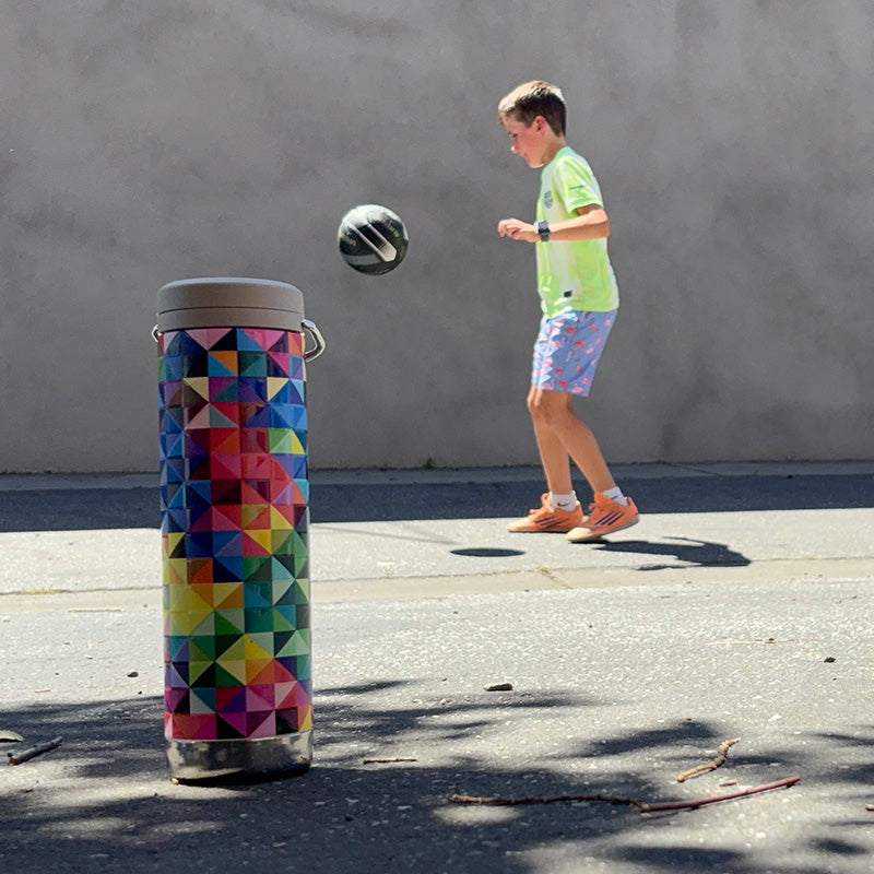 20oz-tkwide-with-twist-cap-mosaic-q1 20oz_tkwide_bottle_seasonal_mosaic_kid_wall_square.jpg