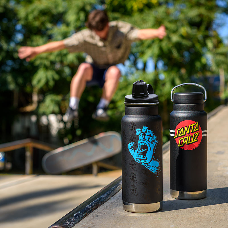 32oz-tkwide-with-twist-cap-santa-cruz-u3 32oz_20oz_water_bottles_santacruz_skater_ramp_square.jpg