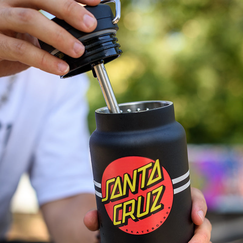 32oz-tkwide-with-twist-cap-santa-cruz-u3 32oz_tkwide_twist_water_bottle_santacruz_dot_lidoff_square.jpg