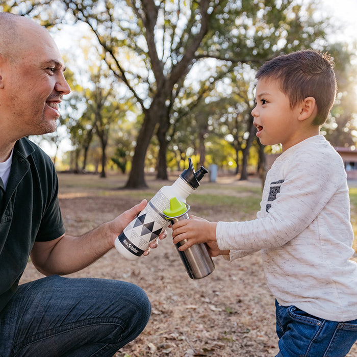 classic-kid-sippy-cap-u1 K12CNSIPPY-BS-sippy_cap_dad_lifestyle.jpg