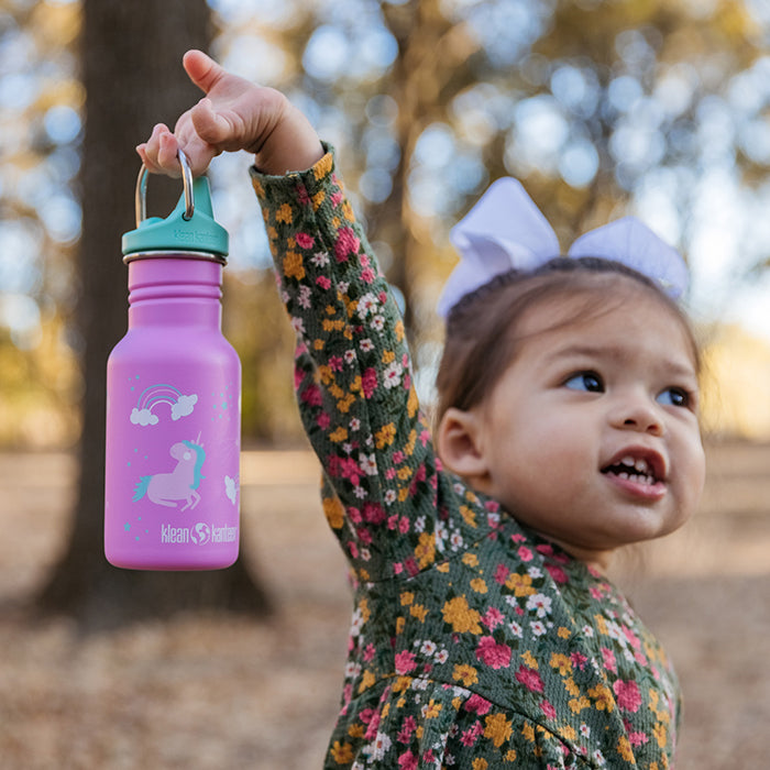 classic-kid-sippy-cap-u1 K12CNSIPPY-UN-kids_bottle_unicorn_lifestyle.jpg