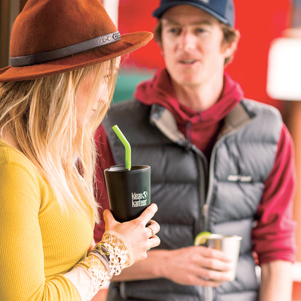tumbler-straw-lid-with-straw-j0 K16VSSC-SB-guy-girl_style_9a499e23-5b7a-4a0d-b42e-d1b4b02627b2.jpg