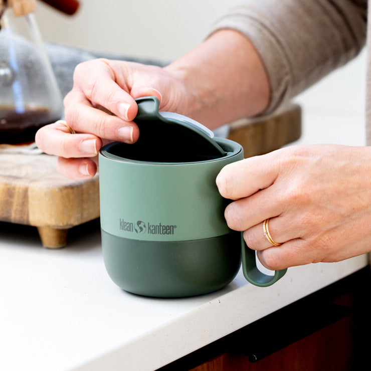flip-lid-v1 rise_flip_lid_large_coffee_mug.jpg
