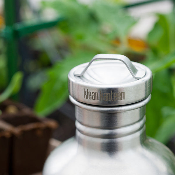 classic-steel-loop-cap-q0 stainless_cap_garden_lifestyle.jpg